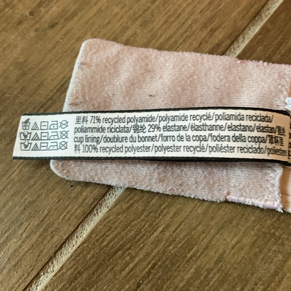 VICTORIA’S SECRET 38D nude push-up bra. LIKE NEW! - Picture 7 of 8